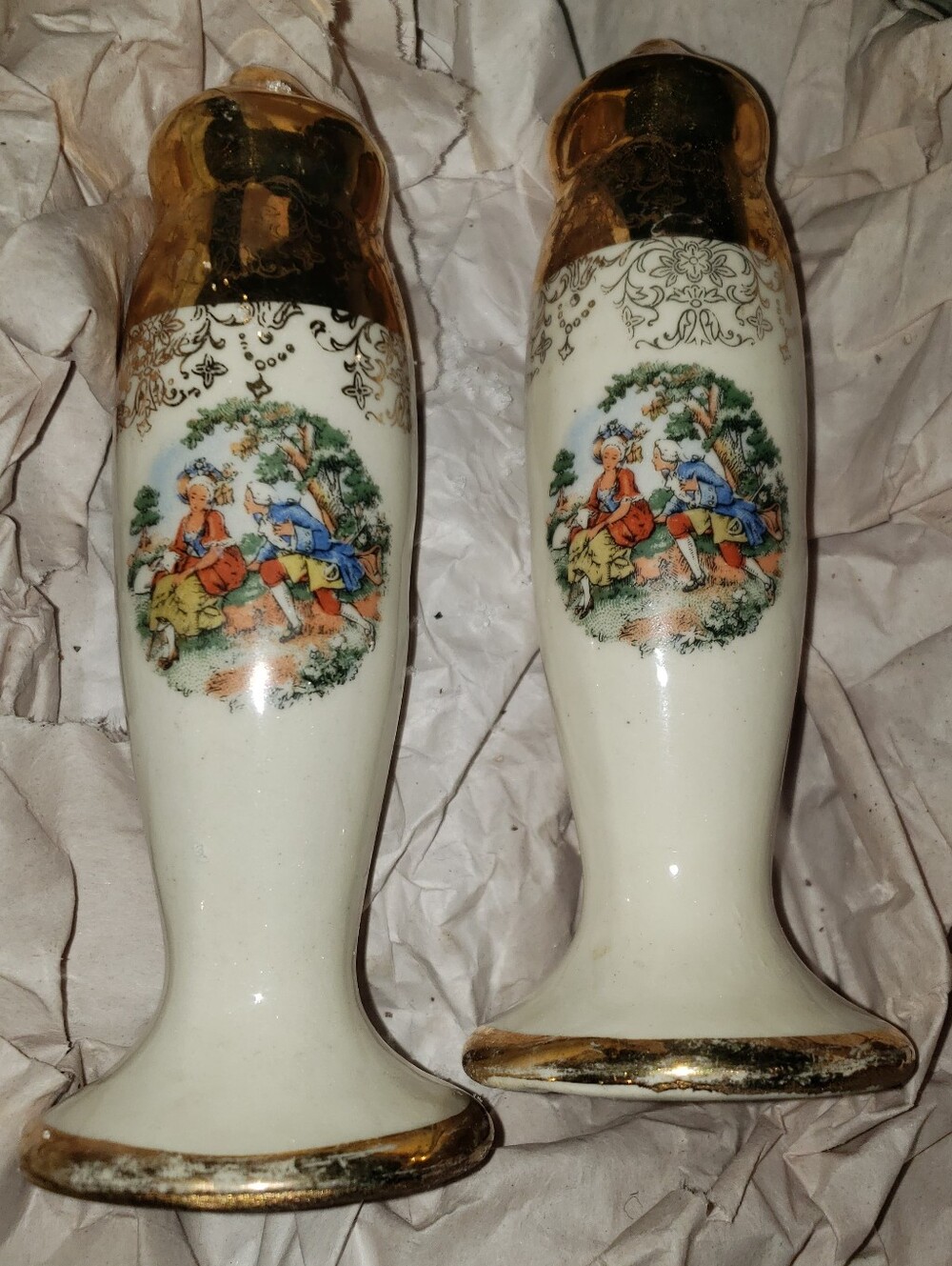 Vintage Royal 22k Salt And Pepper Shakers